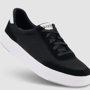 Kizik Prague Size 8.5W/7M Black New in Box